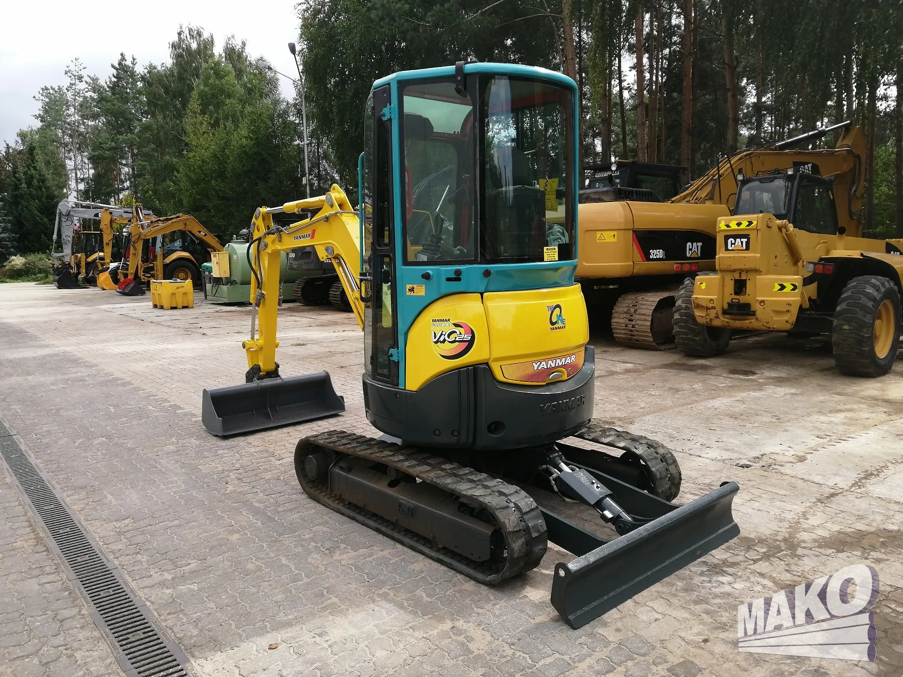 Yanmar VIO25-4 - 3