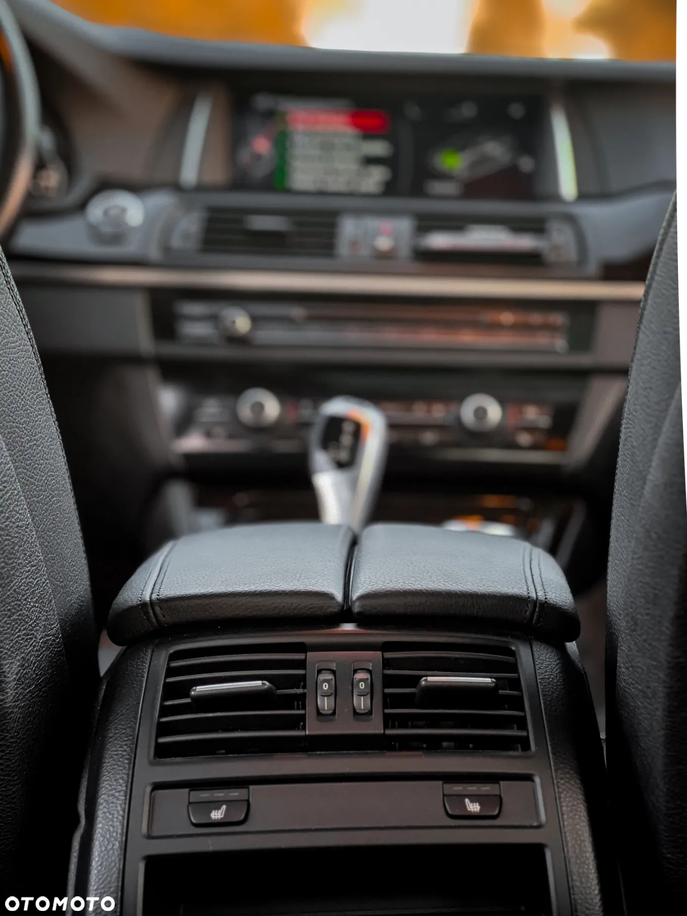 BMW Seria 5 528i xDrive Luxury Line - 17