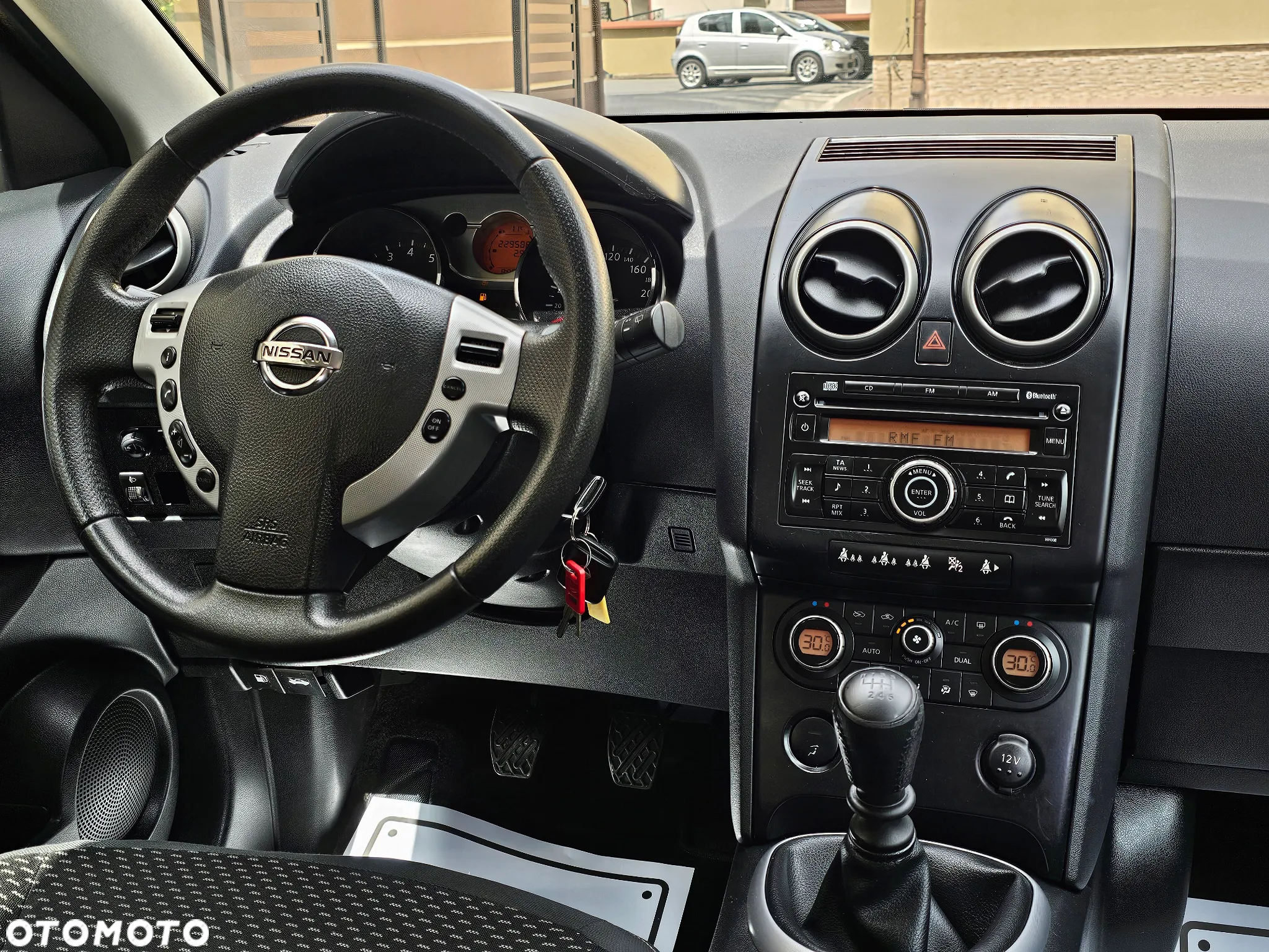 Nissan Qashqai 2.0 tekna - 10
