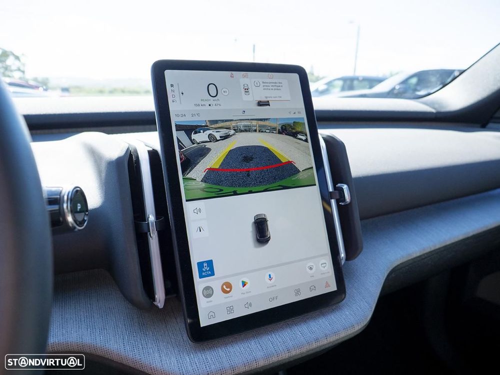 Volvo EX30 Single Motor Extended Range RWD Plus - 35