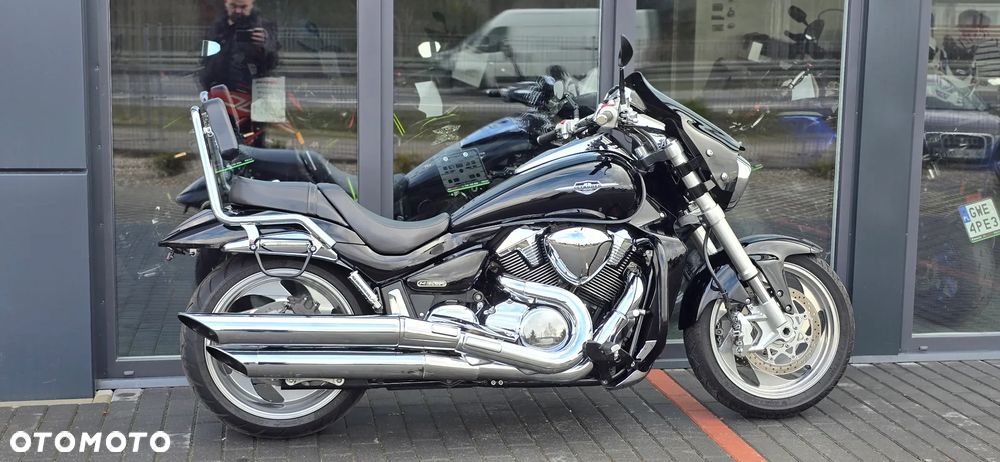 Suzuki Intruder - 4