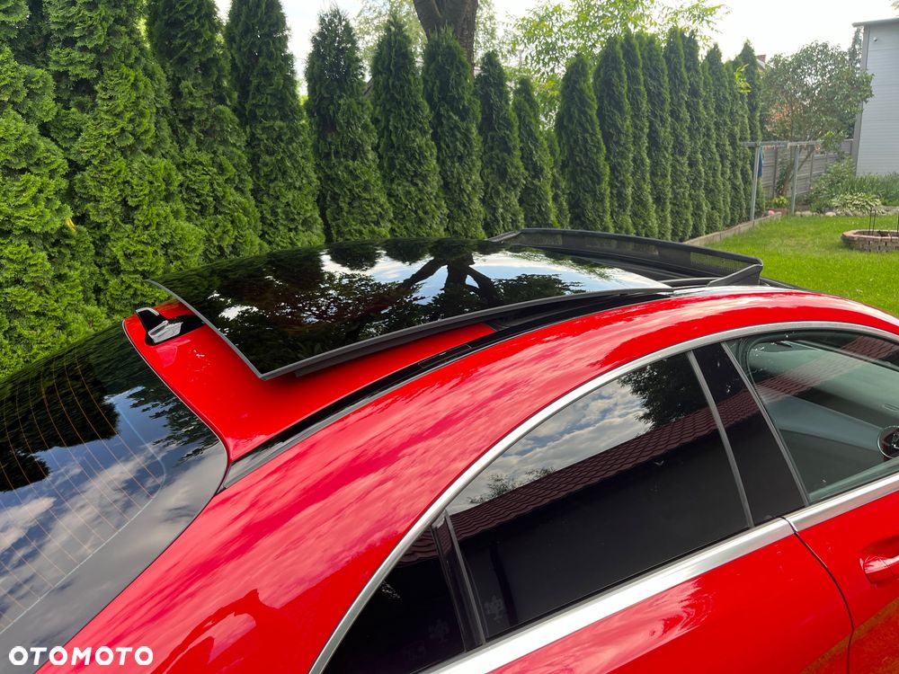 Mercedes-Benz CLA 180 AMG Line - 10