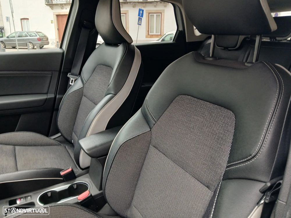 Renault Captur 1.0 TCe Techno - 11