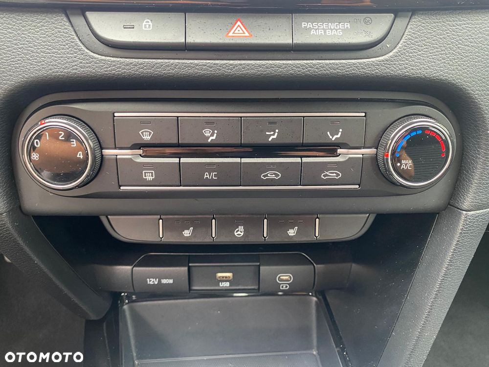 Kia Ceed 1.0 T-GDI Business Line Plus - 39