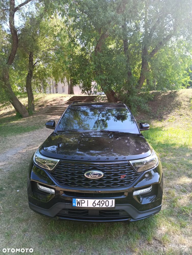 Ford Explorer - 28