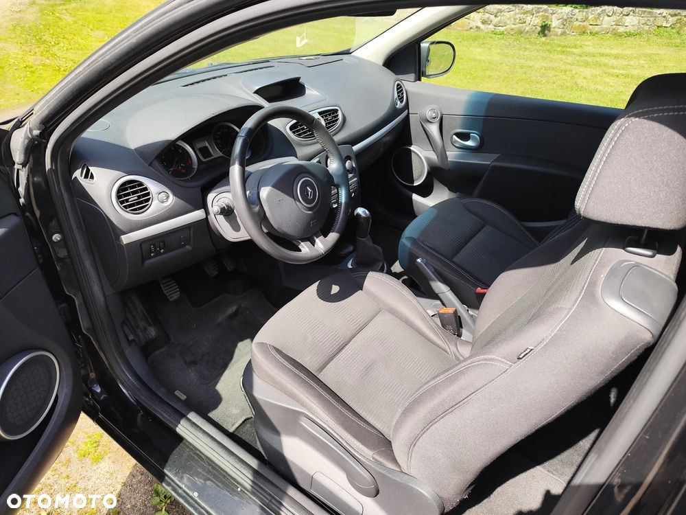 Renault Clio 1.2 16V 75 Dynamique - 16