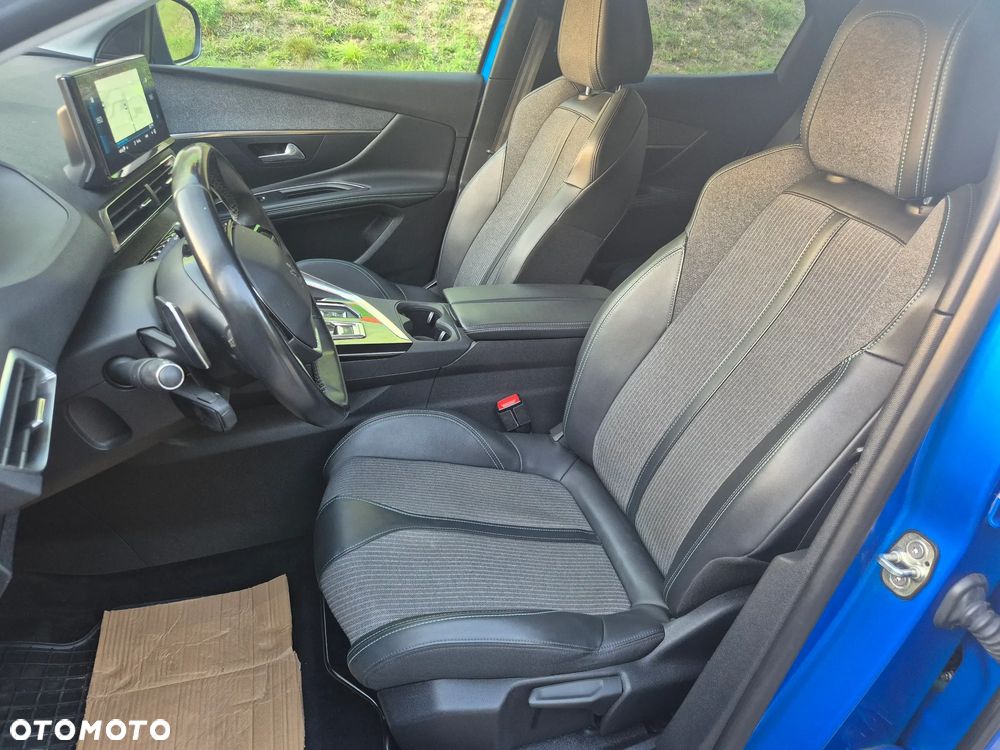 Peugeot 3008 1.2 PureTech GPF Allure S&S EAT8 - 32