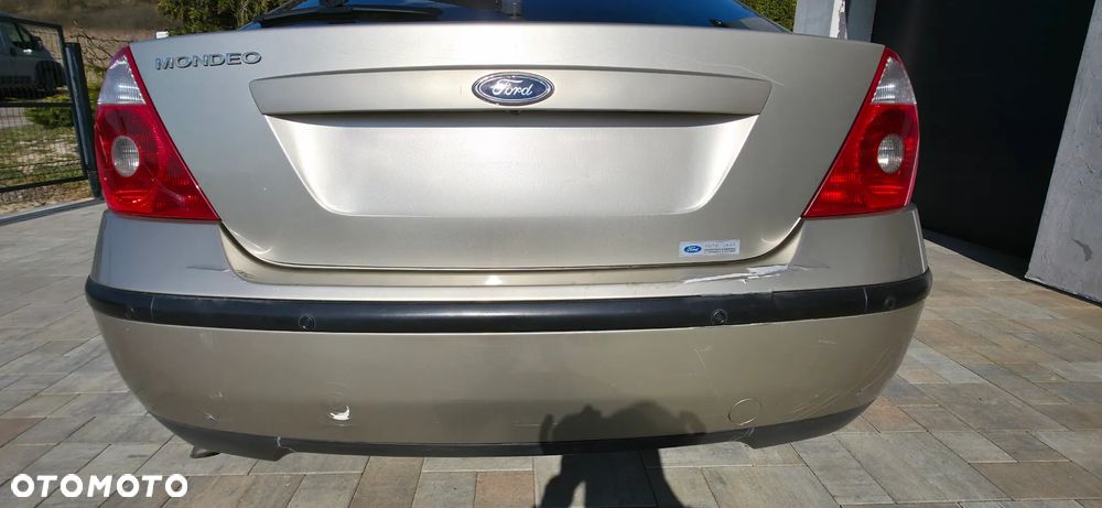 Ford Mondeo 1.8 Ambiente - 4