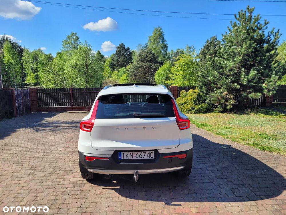 Volvo XC 40 T2 Momentum - 36