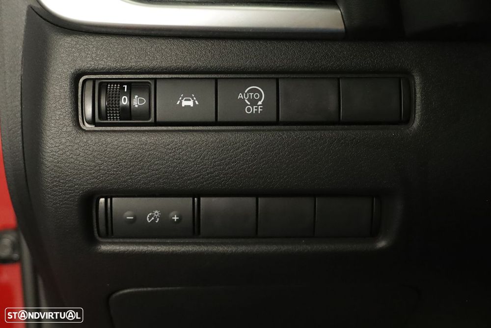 Nissan Qashqai 1.3 DIG-T N-Connecta LED Xtronic - 19