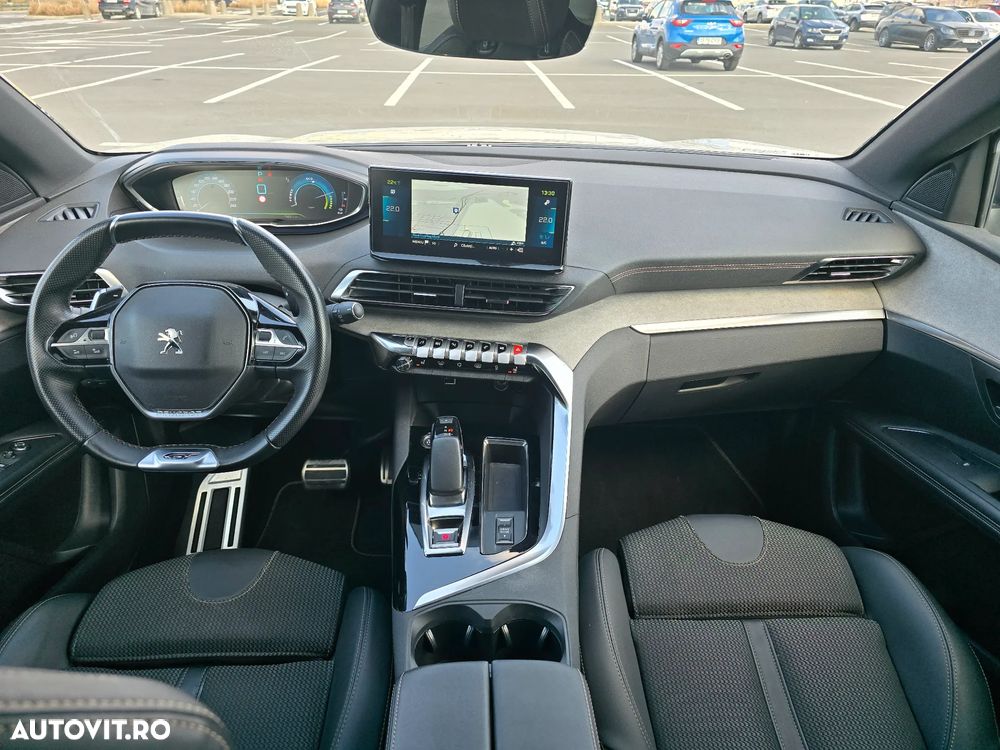 Peugeot 3008 225 e-EAT8 GT - 12