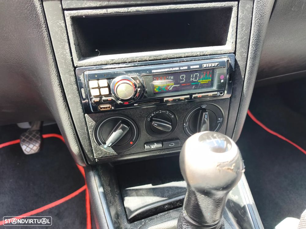 VW Golf 1.4i Confortline - 17