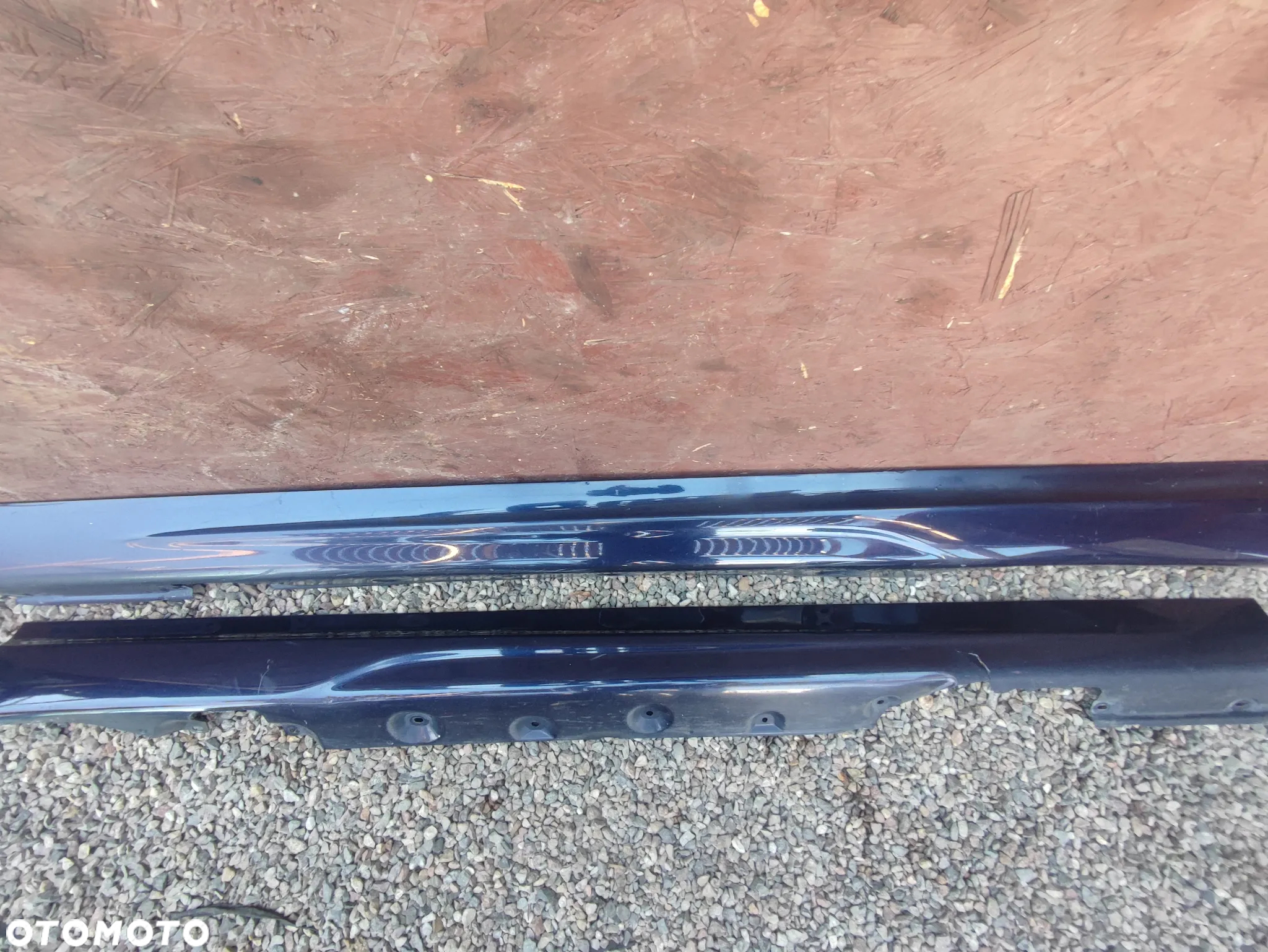 BMW E46 SEDAN / TOURING ORYGINALNE NAKŁADKI NA PROGI M-PAKIET LEWA / PRAWA W KOLORZE orientblau metallic 317/5 O NR. 51 71 0 002 127 / 51 71 0 002 126 OEM W BARDZO DOBRYM STANIE - 2