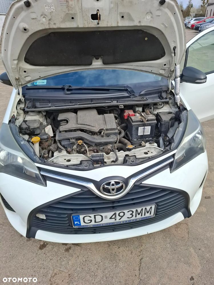 Toyota Yaris - 7
