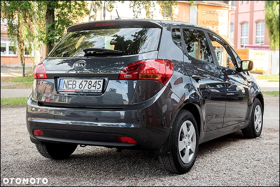 Kia Venga - 9