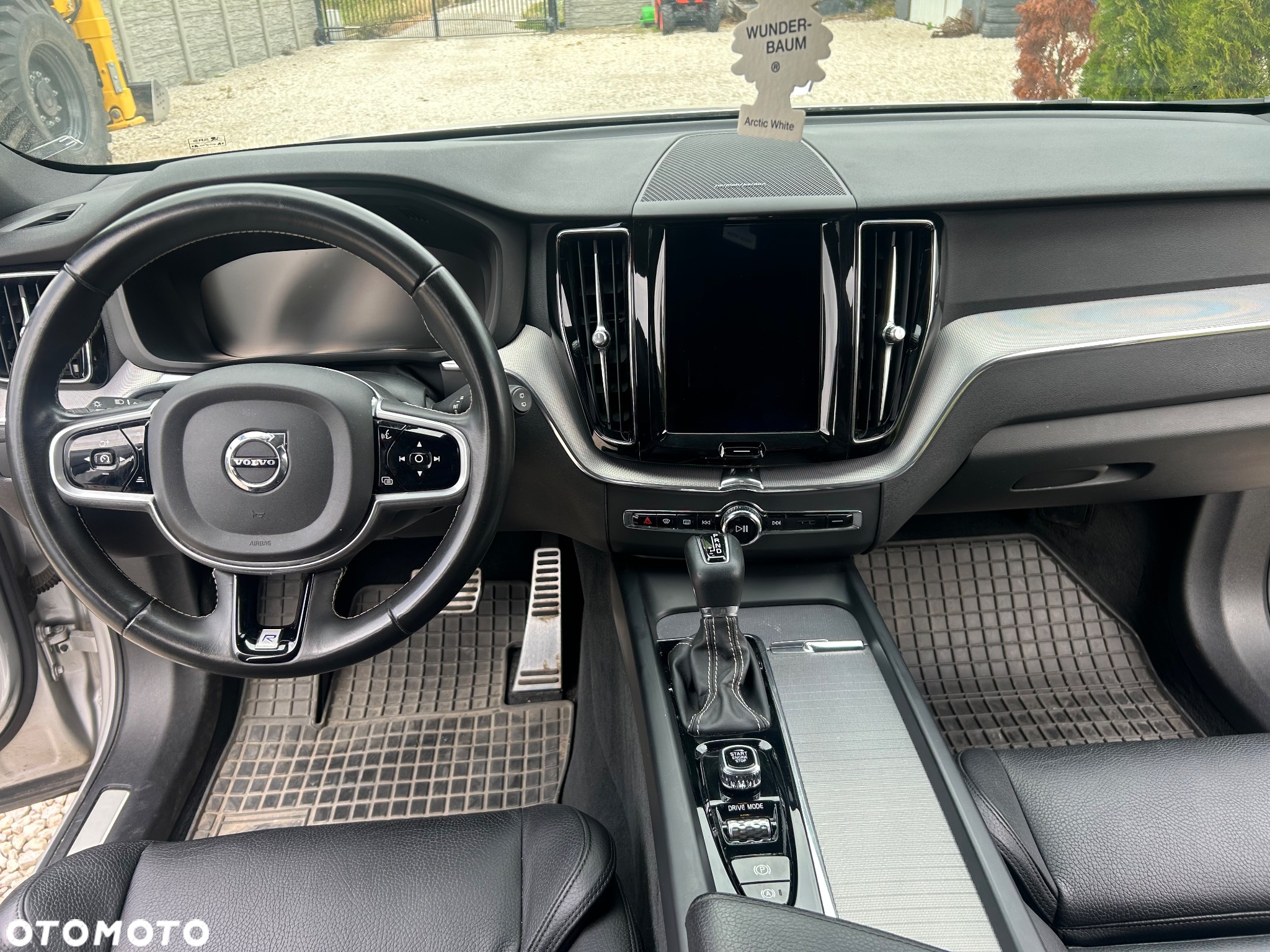 Volvo XC 60 D4 R-Design - 10