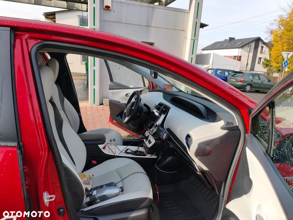 Toyota Prius 1.8 Hybrid Prestige - 13