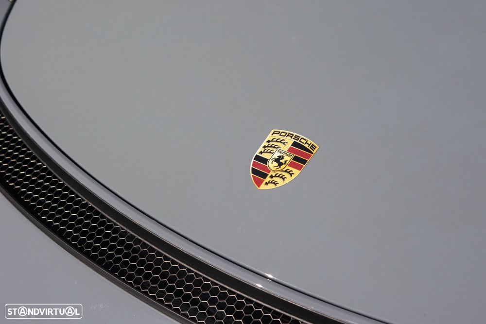 Porsche 718 Spyder RS - 30