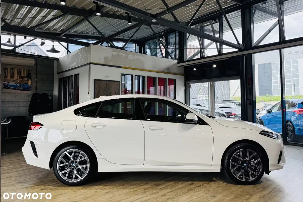 BMW Seria 2 220i mHEV M Sport sport - 9