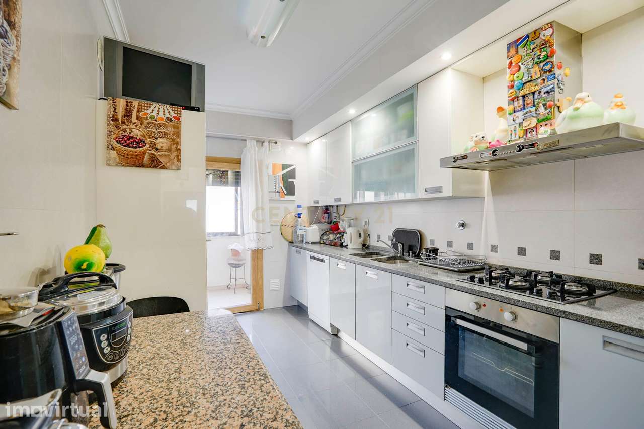 Apartamento T2 nas Colinas do Cruzeiro, Odivelas - Grande imagem: 2/25