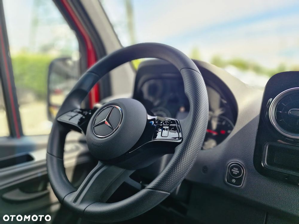 Mercedes-Benz Sprinter Standard PRO 907.233 - 18