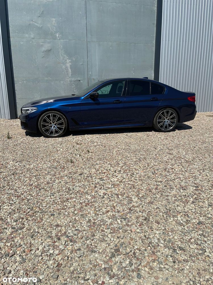 BMW Seria 5 M550i xDrive - 5