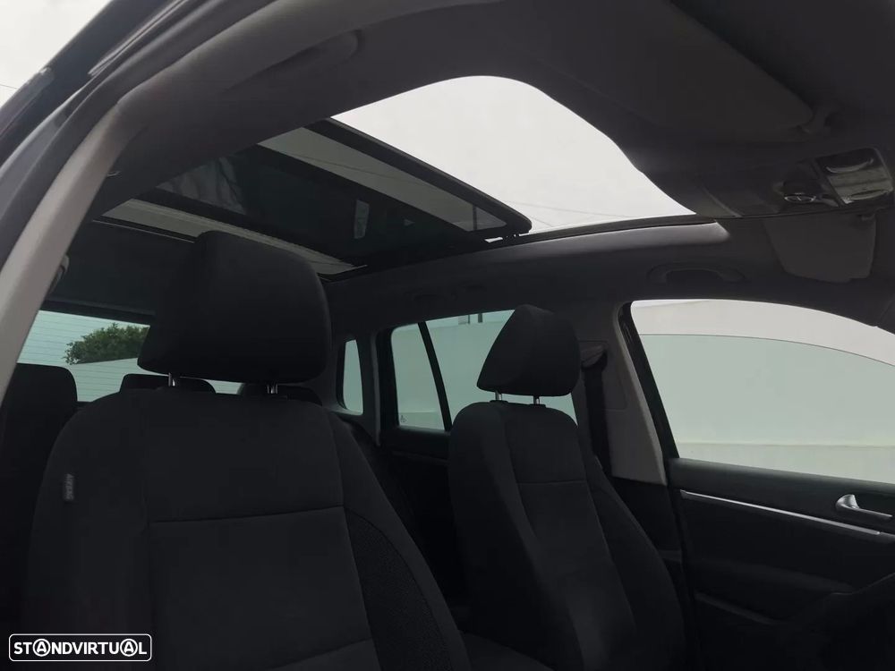VW Tiguan 2.0 TDi Sport BlueMotion - 13