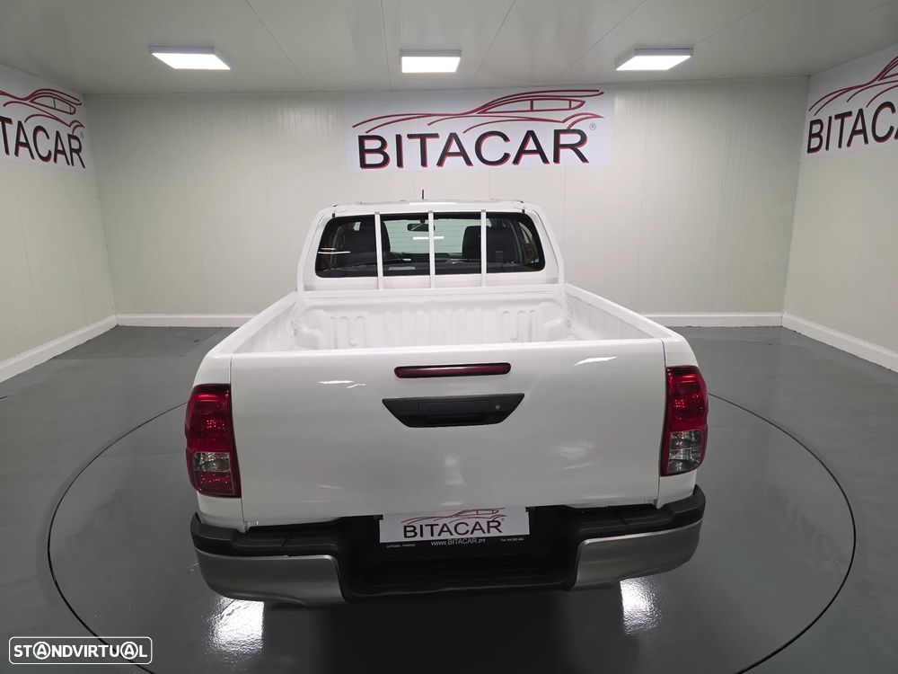 Toyota HILUX  2.4 D-4D 2WD CD - 23