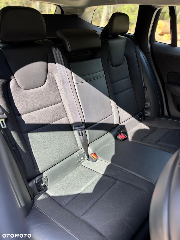 Volvo V60 T4 Momentum - 18
