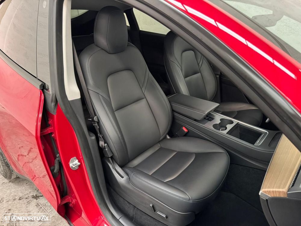 Tesla Model Y Long Range Tração Integral Premium - 38