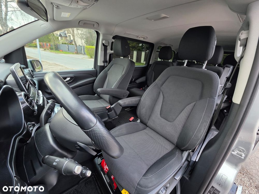 Mercedes-Benz Klasa V - 13