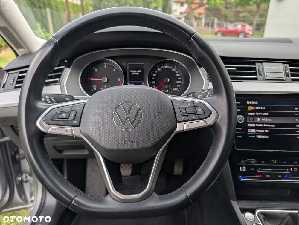 Volkswagen Passat 2.0 TDI BMT Comfortline - 20