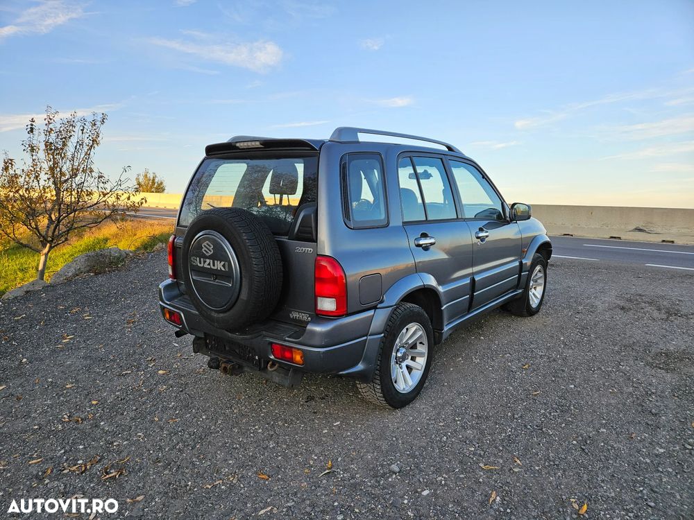 Suzuki Grand Vitara 2.0 TD - 3