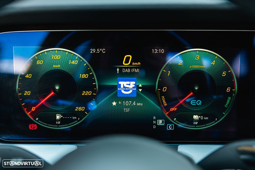 Mercedes-Benz E 300 de AMG Line - 29