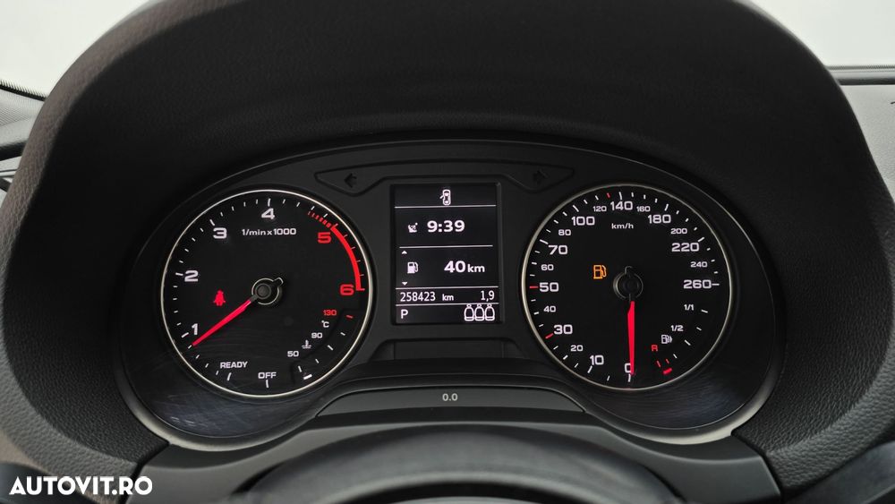 Audi A3 Sportback 1.6 TDI S tronic - 16