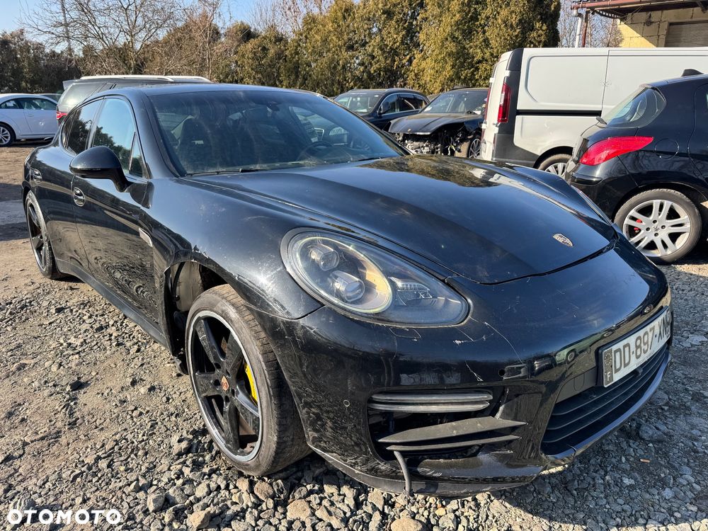 Porsche Panamera GTS - 1