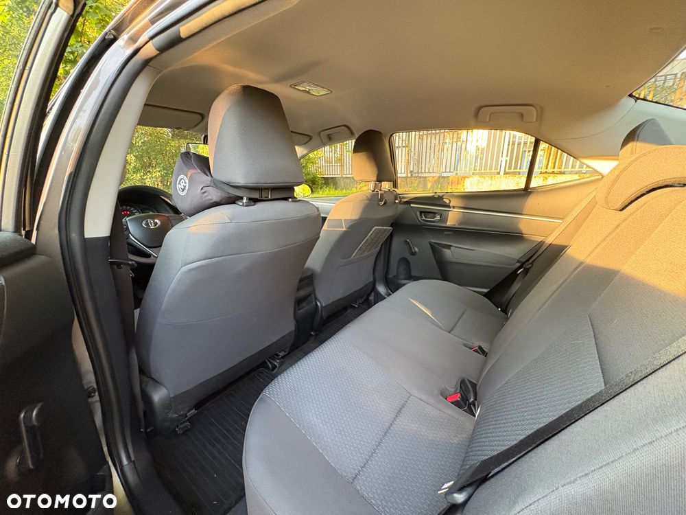 Toyota Corolla 1.33 Active - 12