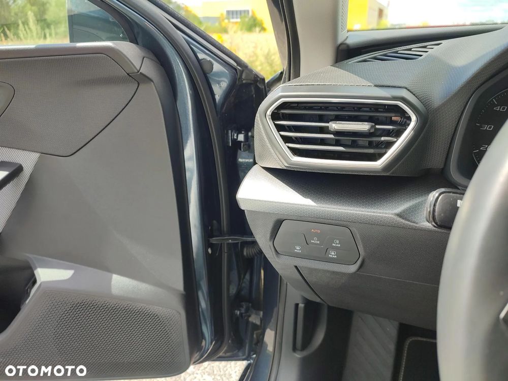 Seat Leon 1.5 eTSI Style DSG - 15