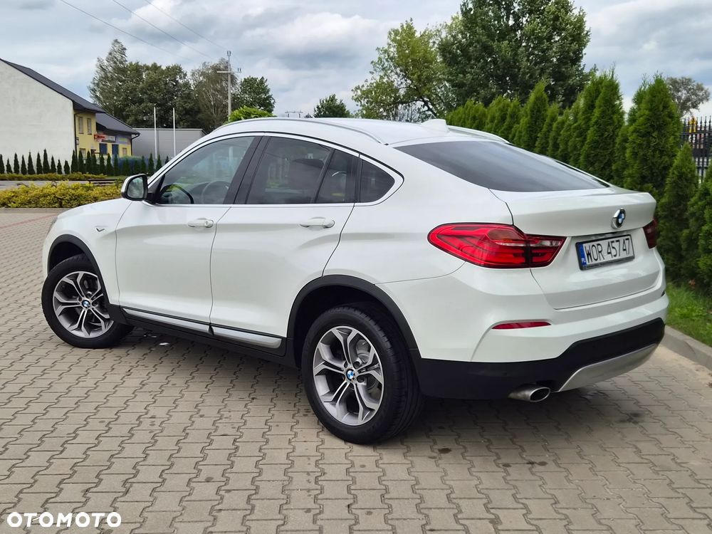 BMW X4 xDrive20i xLine - 4