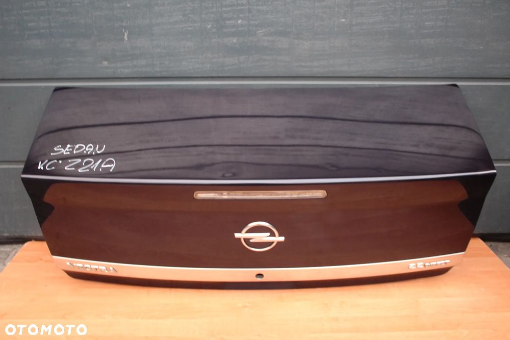 KLAPA BAGAŻNIKA OPEL VECTRA C SEDAN Z21A - 1