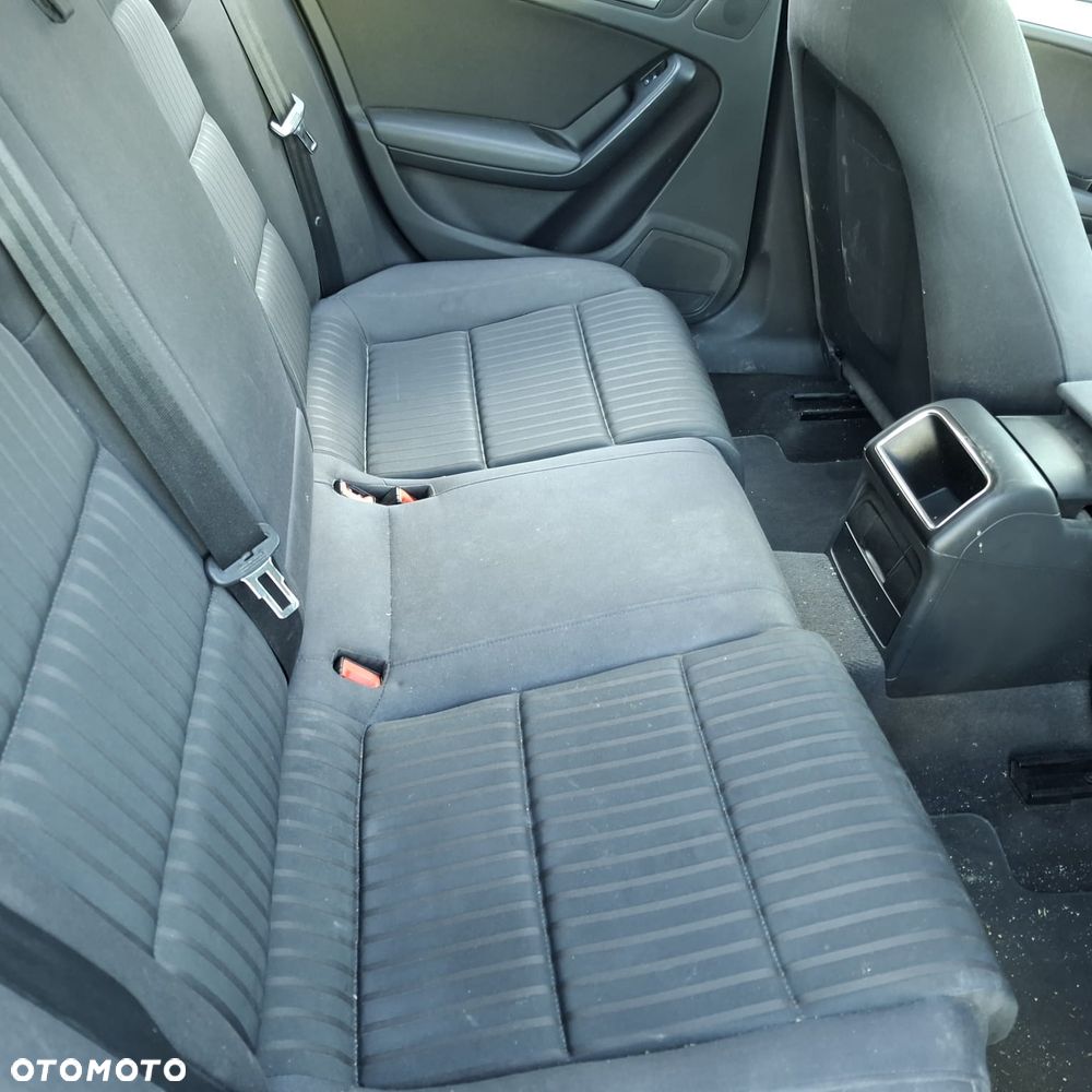 Audi A4 Avant - 1