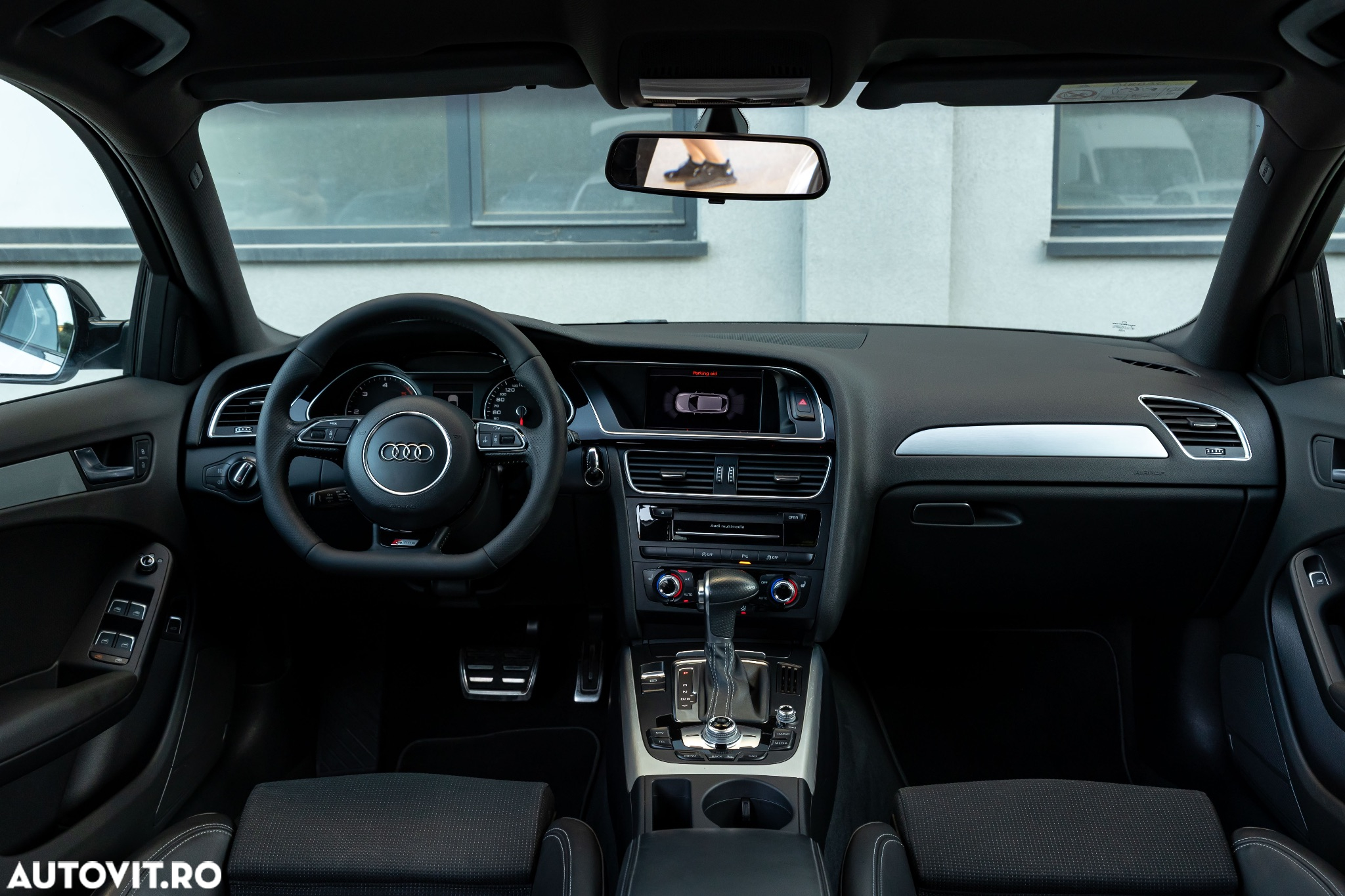 Audi A4 Avant 40 TDI S tronic S line - 8