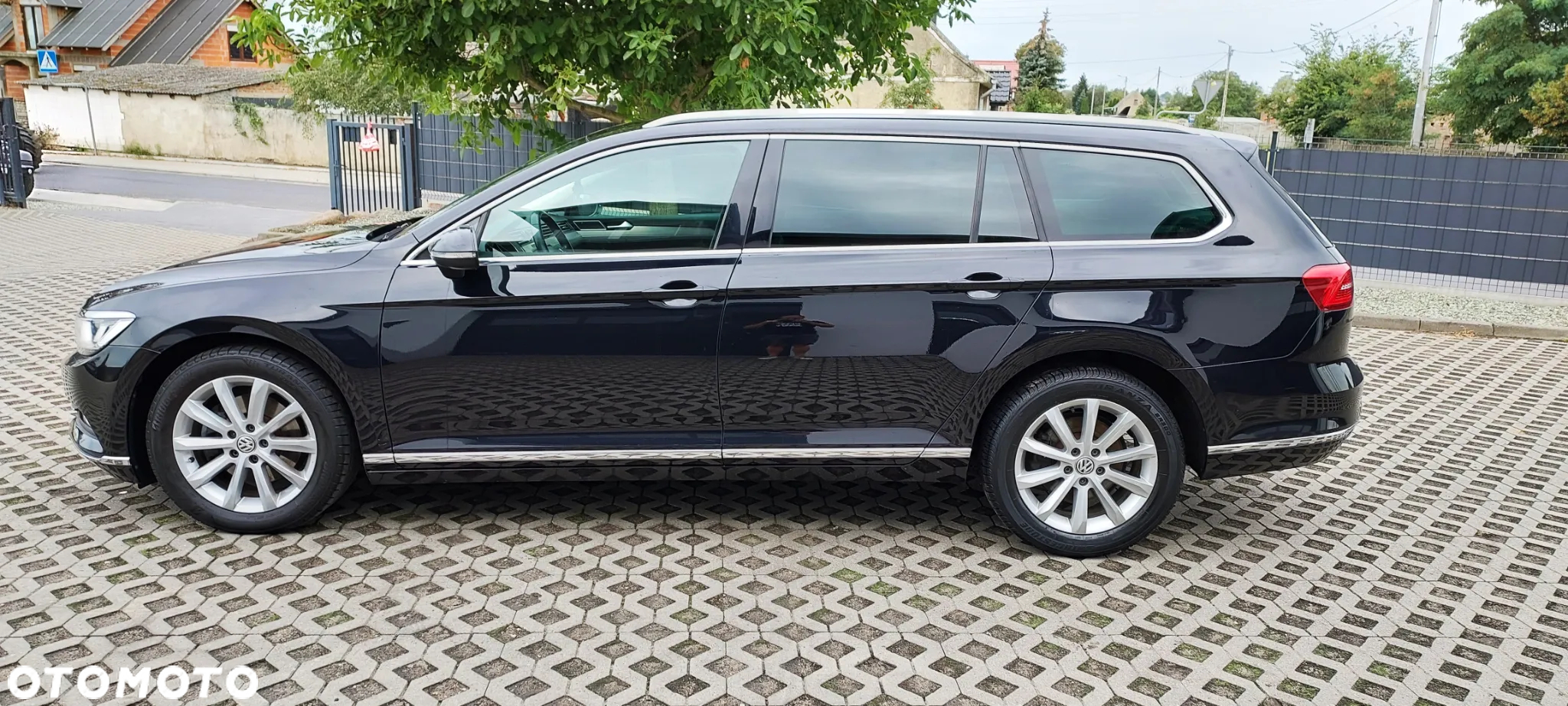 Volkswagen Passat - 14