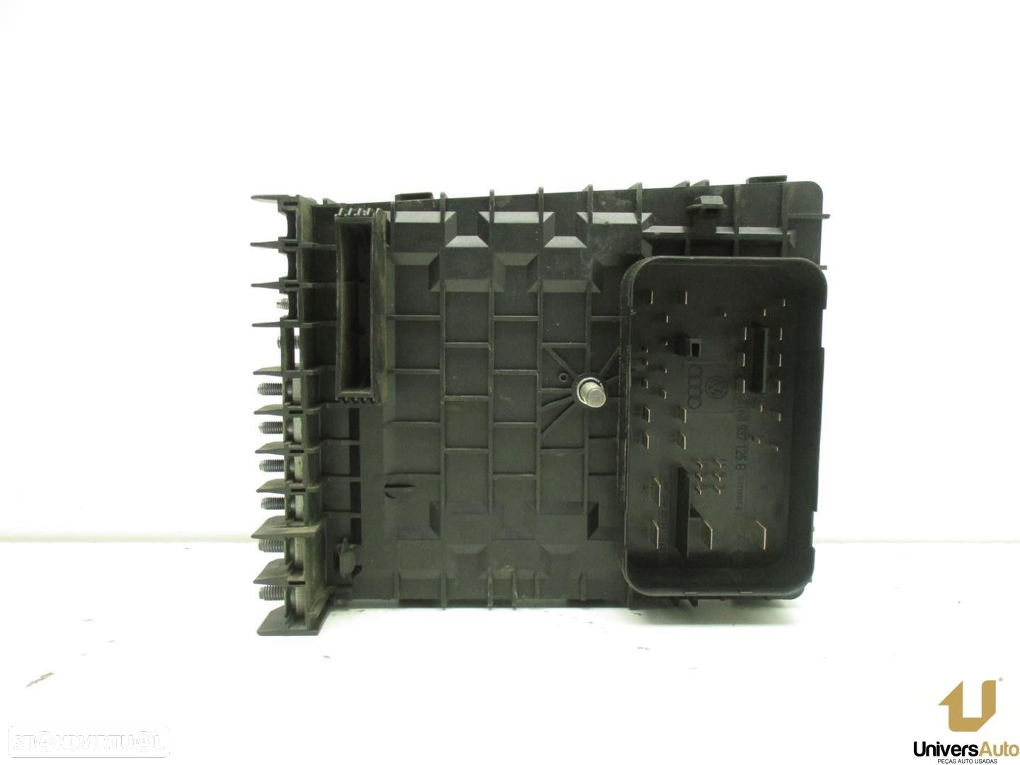CAIXA RELÉS / FUSÍVEIS AUDI A3 SPORTBACK 2008 -1K0937125B - 4