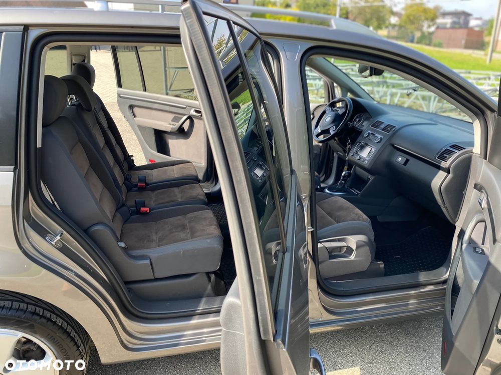 Volkswagen Touran 2.0 TDI DPF Highline DSG - 6