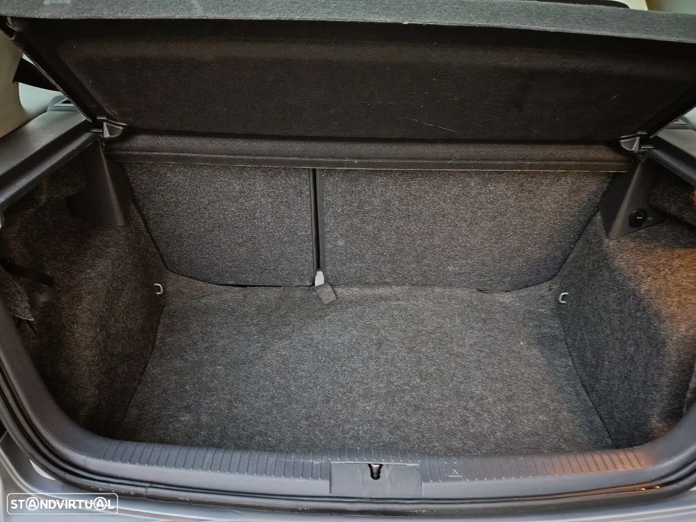 VW Polo 1.4 TDi Confortline - 8
