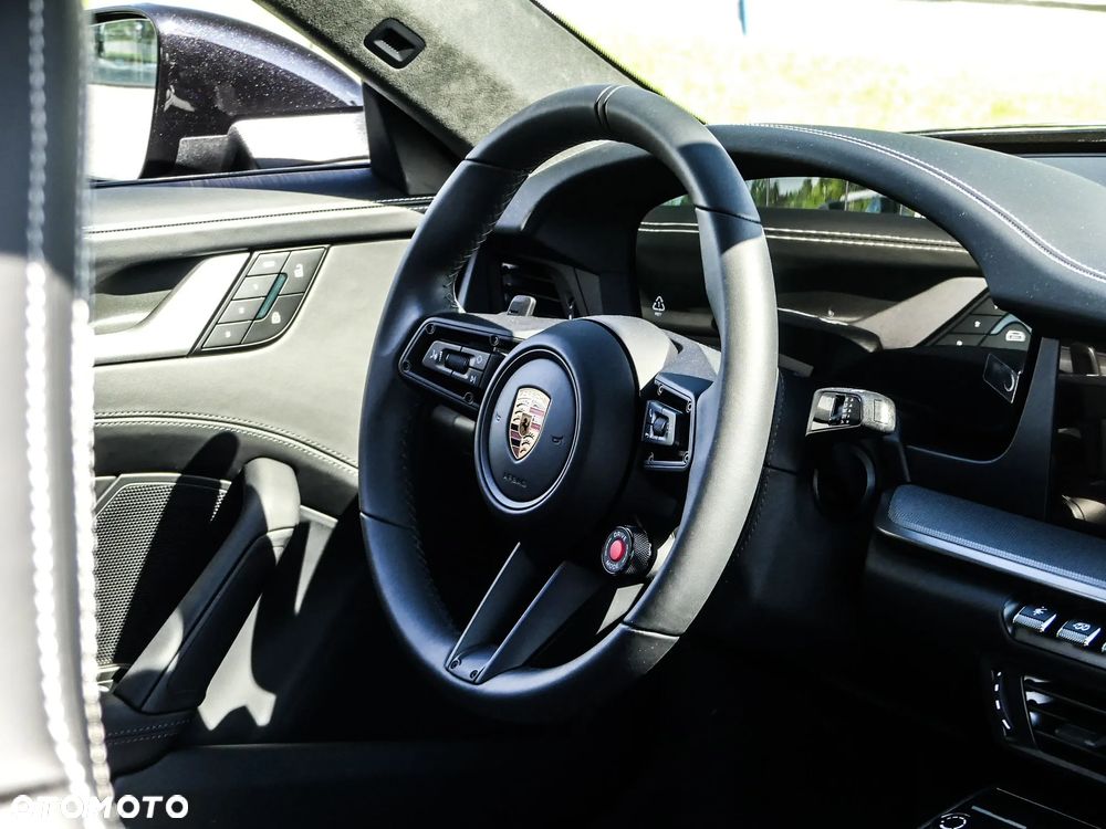 Porsche 911 Carrera S - 9