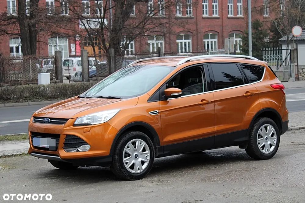 Ford Kuga - 4