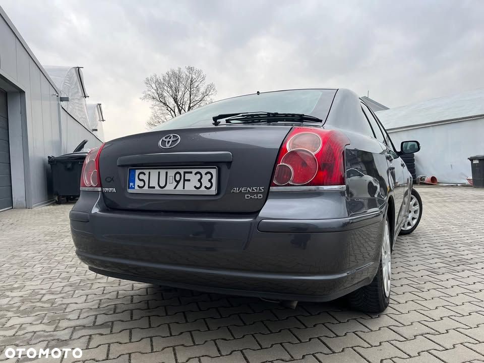 Toyota Avensis 2.0 D-4D Sol Premium - 8