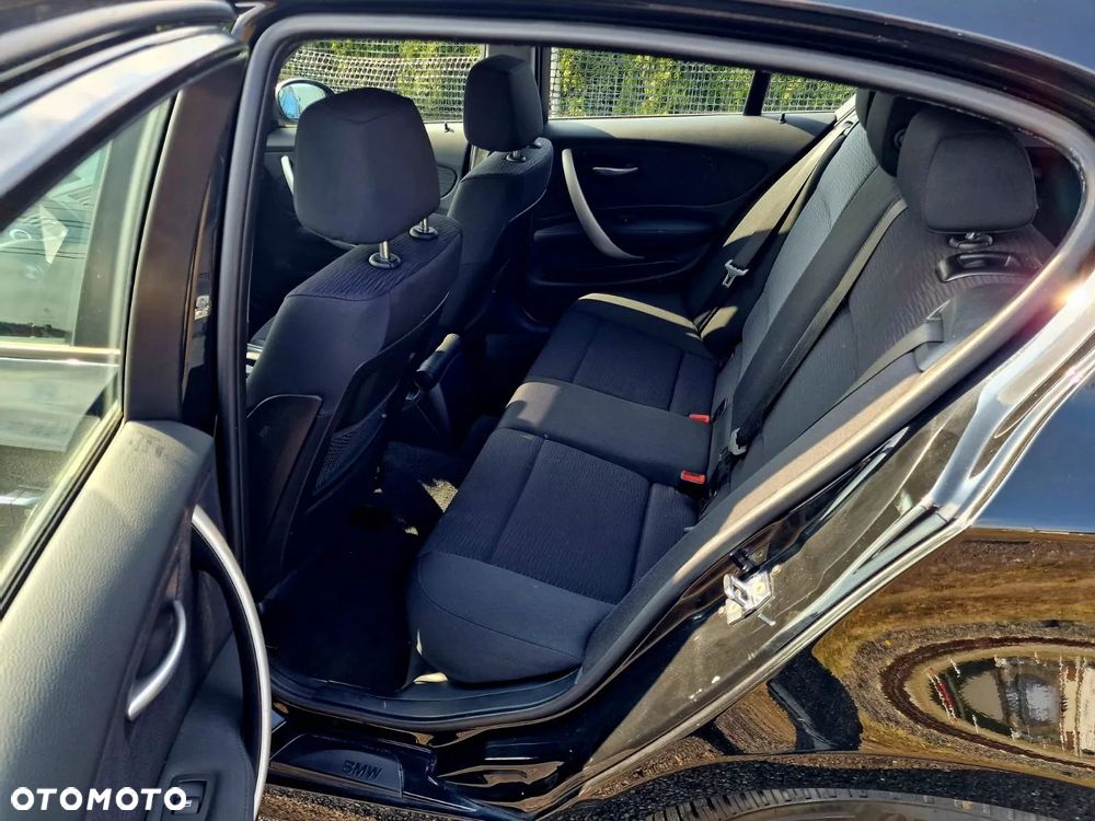 BMW Seria 1 118i - 6